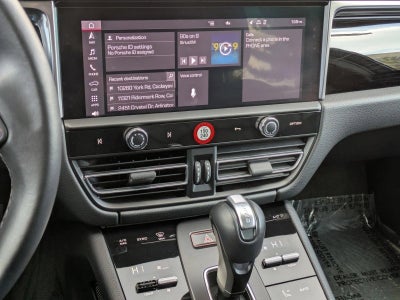 2024 Porsche Macan AWD