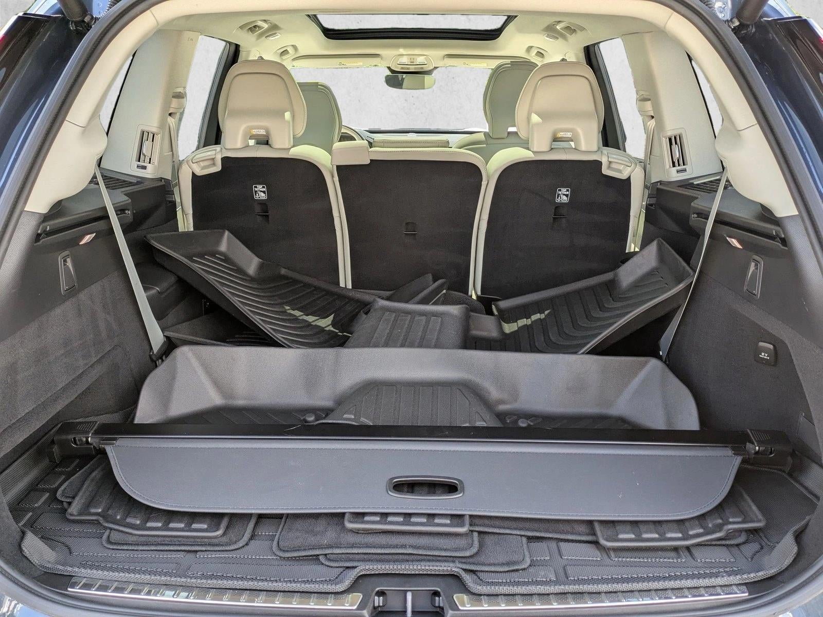 2026 Volvo XC90 B6 AWD Ultra Dark Theme 7-Seater