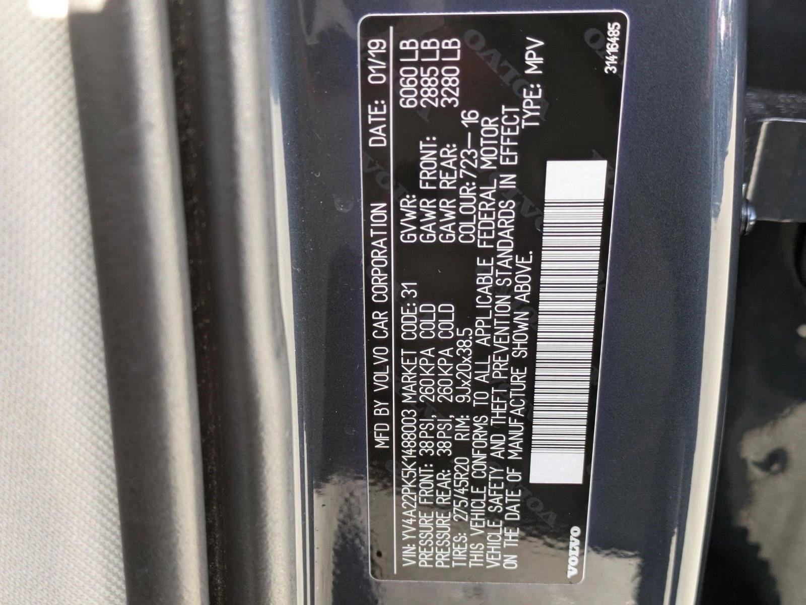 2019 Volvo XC90 T6 AWD Momentum