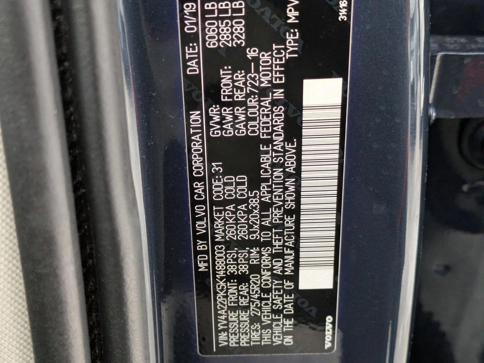 2019 Volvo XC90 T6 AWD Momentum