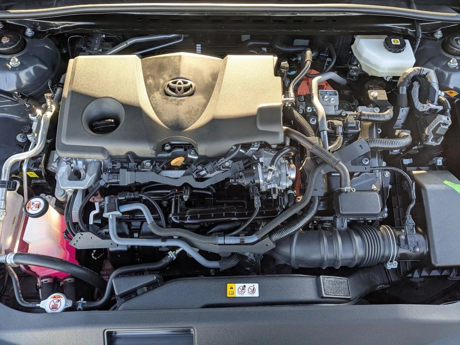 2025 Toyota Camry LE (SE)