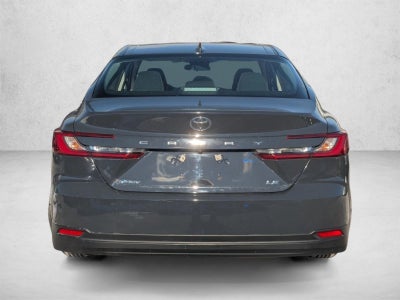 2025 Toyota Camry LE (SE)