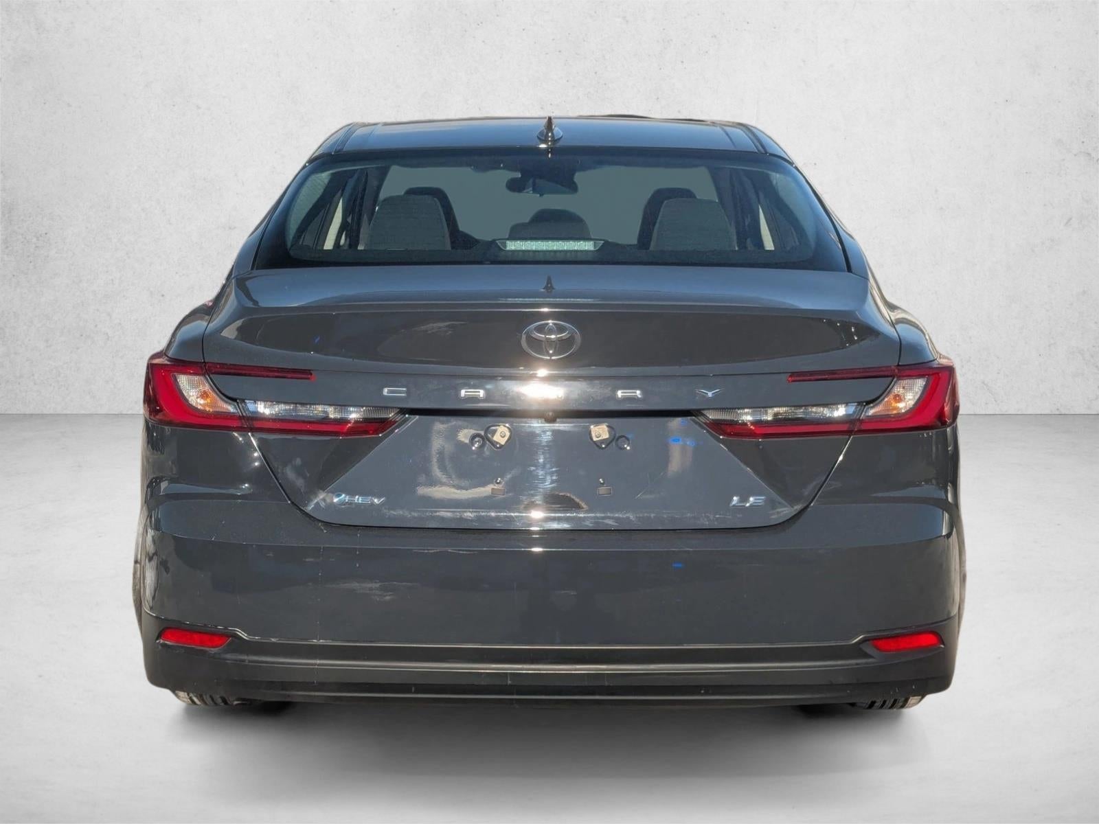 2025 Toyota Camry LE (SE)