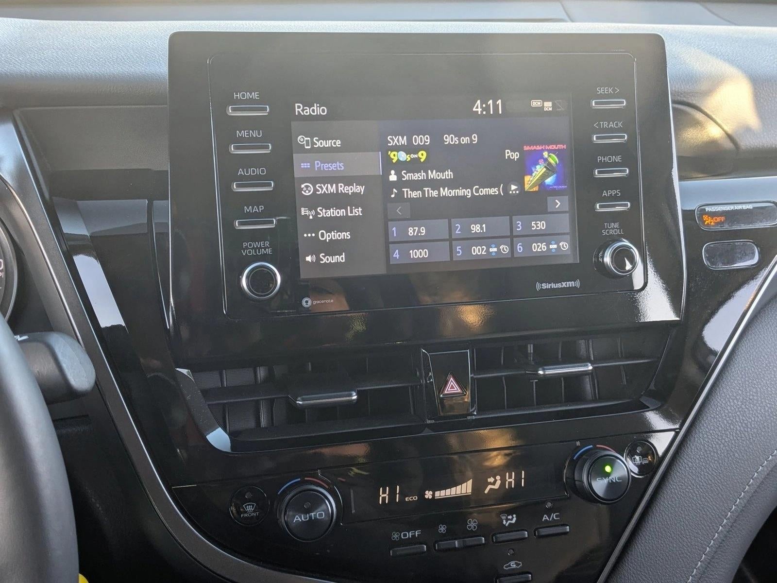 2024 Toyota Camry SE Auto (SE)