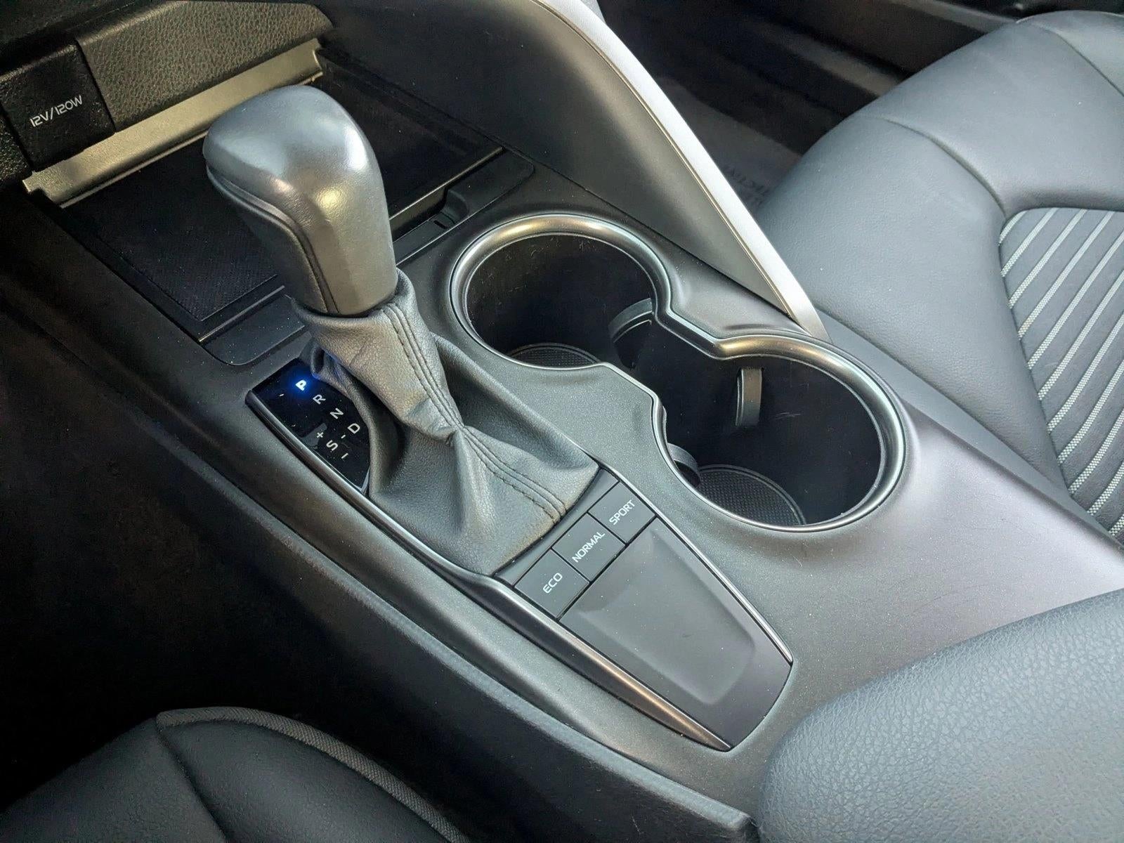 2024 Toyota Camry SE Auto (SE)