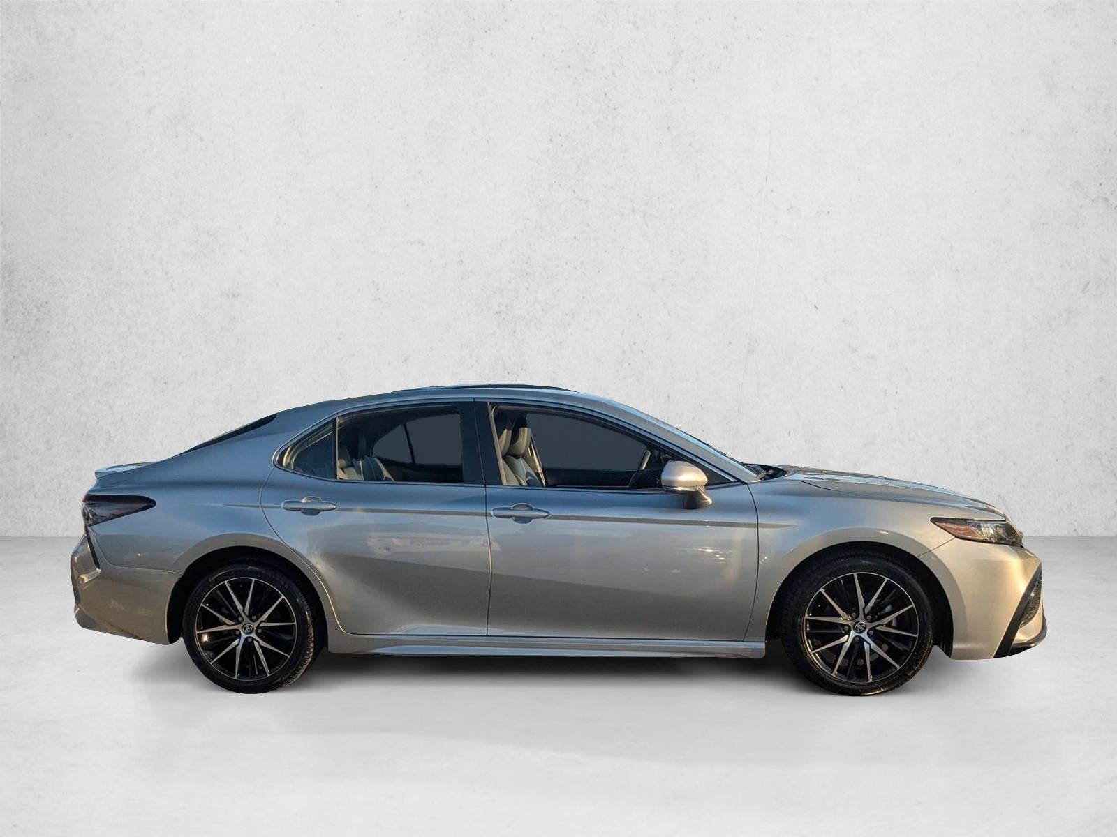 2024 Toyota Camry SE Auto (SE)