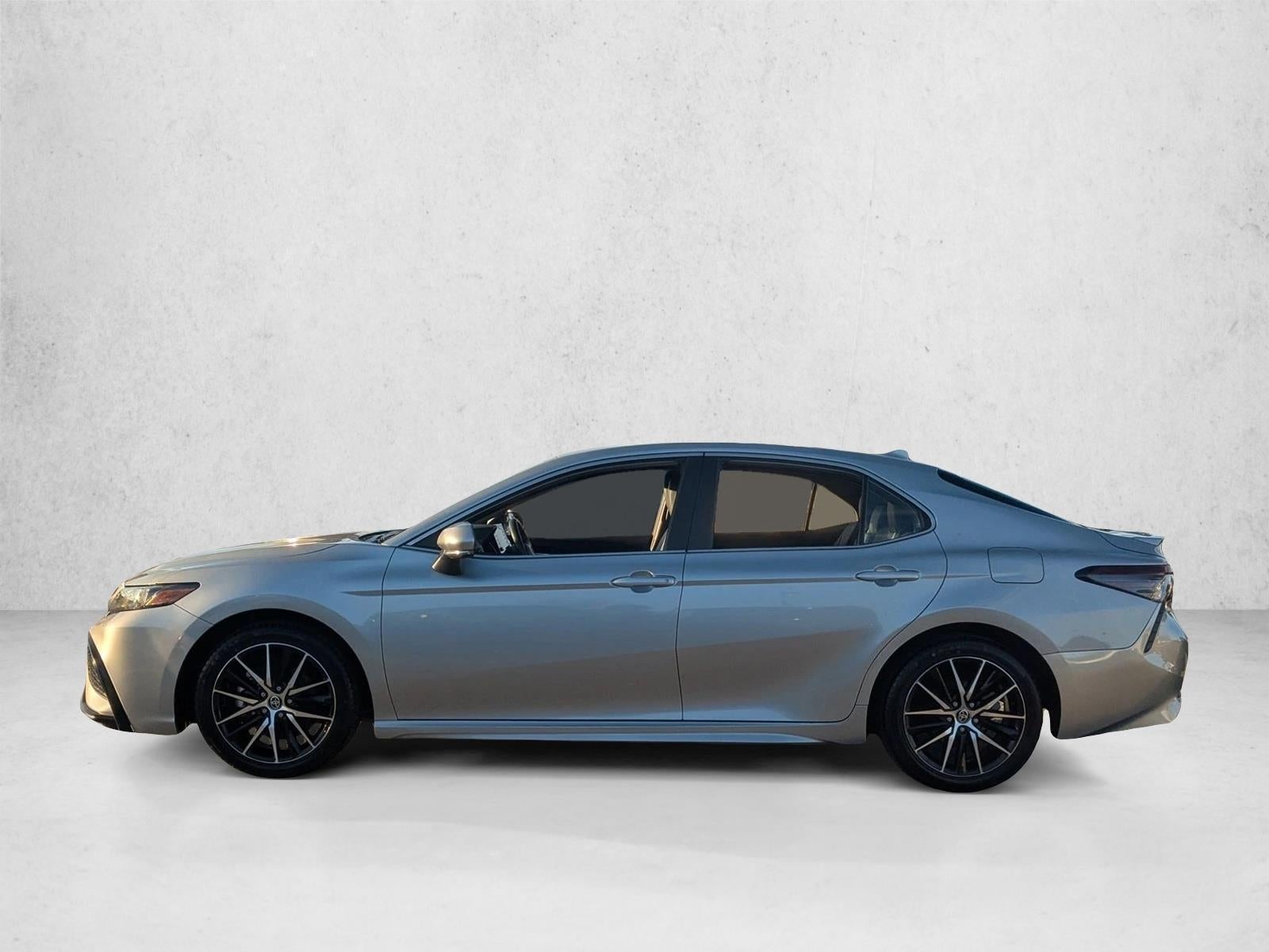 2024 Toyota Camry SE Auto (SE)