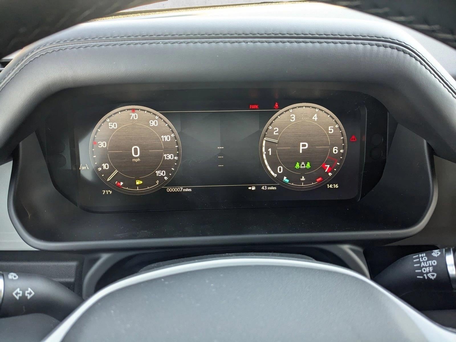 2025 Land Rover Defender 110 P400 X-Dynamic SE