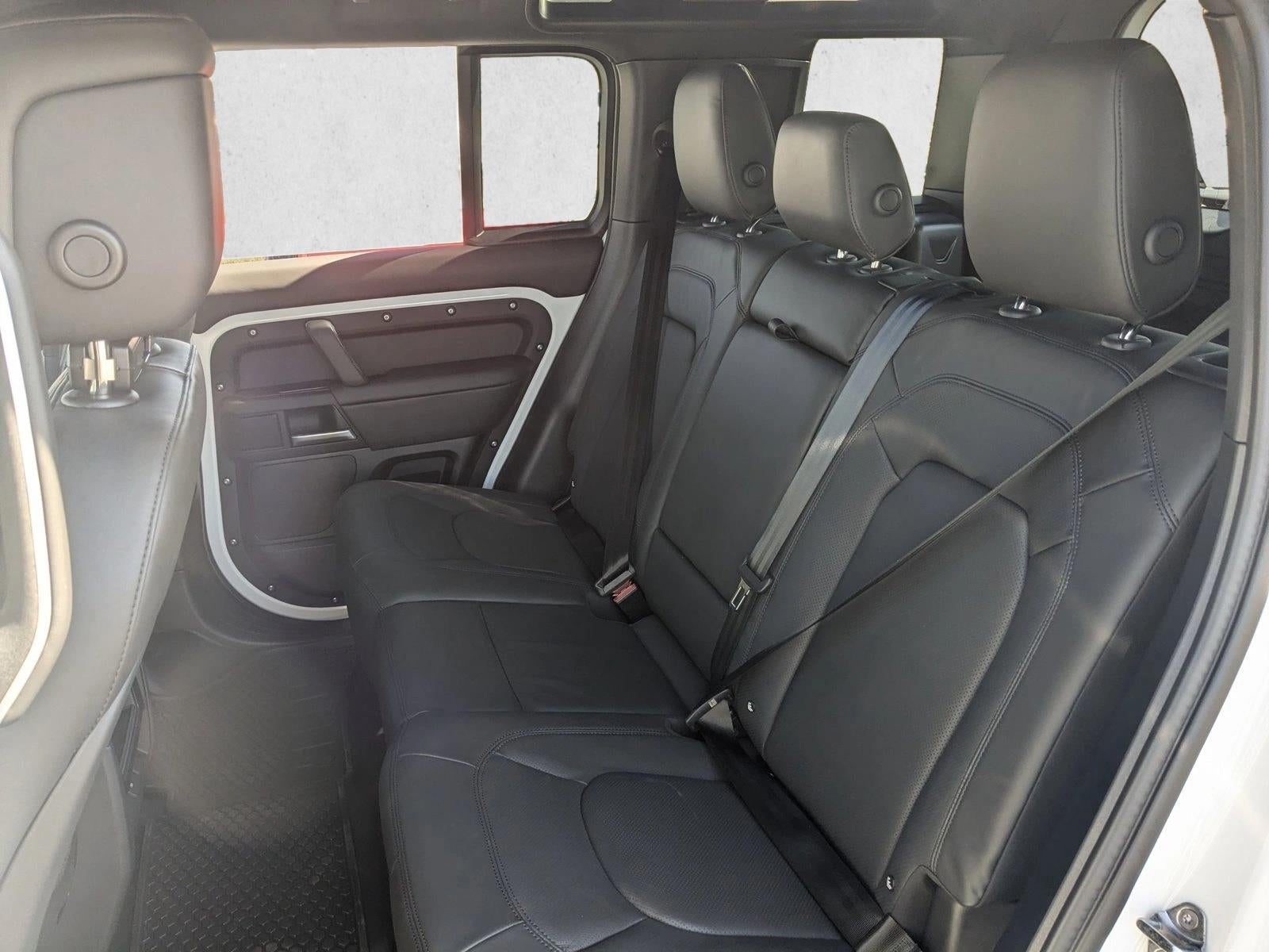 2025 Land Rover Defender 110 P400 X-Dynamic SE