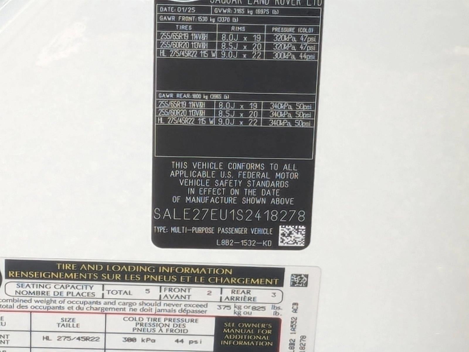 2025 Land Rover Defender 110 P400 X-Dynamic SE