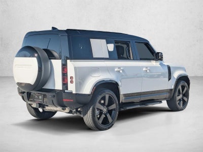 2025 Land Rover Defender 110 P400 X-Dynamic SE