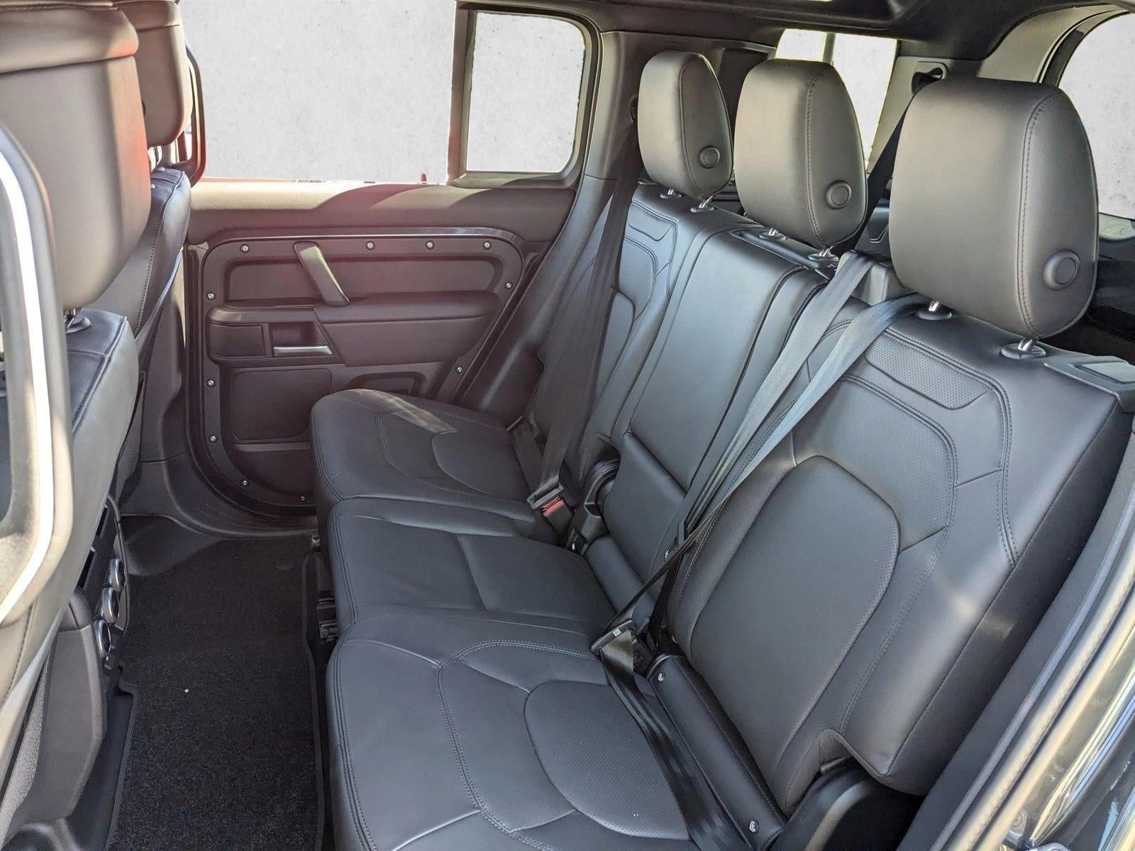 2025 Land Rover Defender 110 P400 X-Dynamic SE