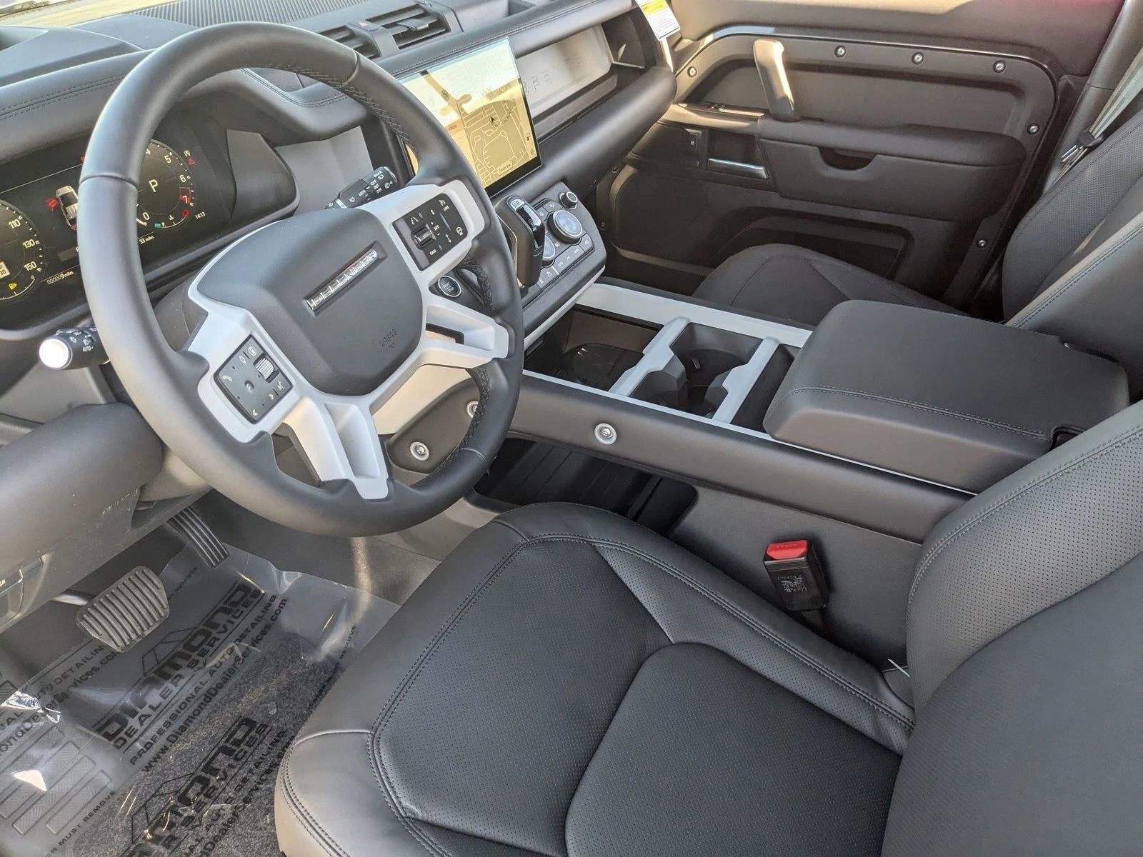 2025 Land Rover Defender 110 P400 X-Dynamic SE