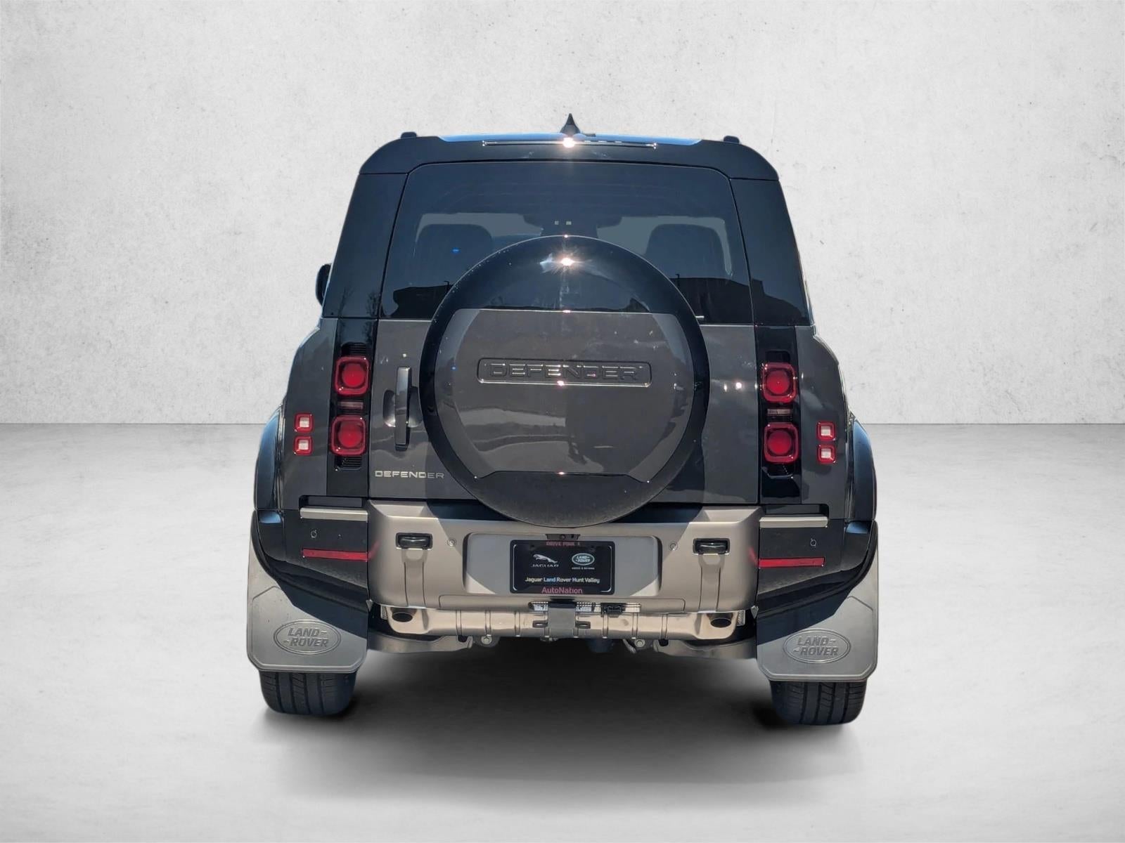 2025 Land Rover Defender 110 P400 X-Dynamic SE