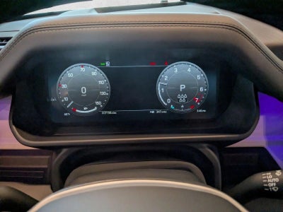 2025 Land Rover Defender 110 P400 X-Dynamic SE