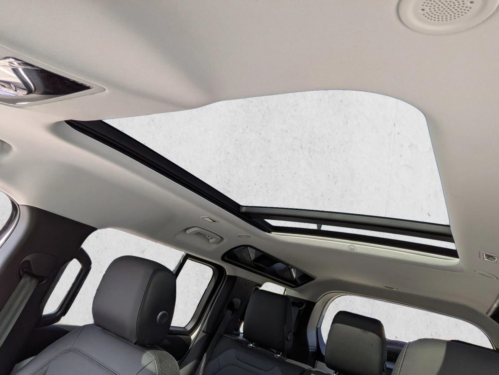 2025 Land Rover Defender 110 P300 S