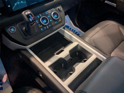 2025 Land Rover Defender 110 P300 S