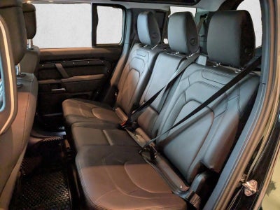 2025 Land Rover Defender 110 P300 S
