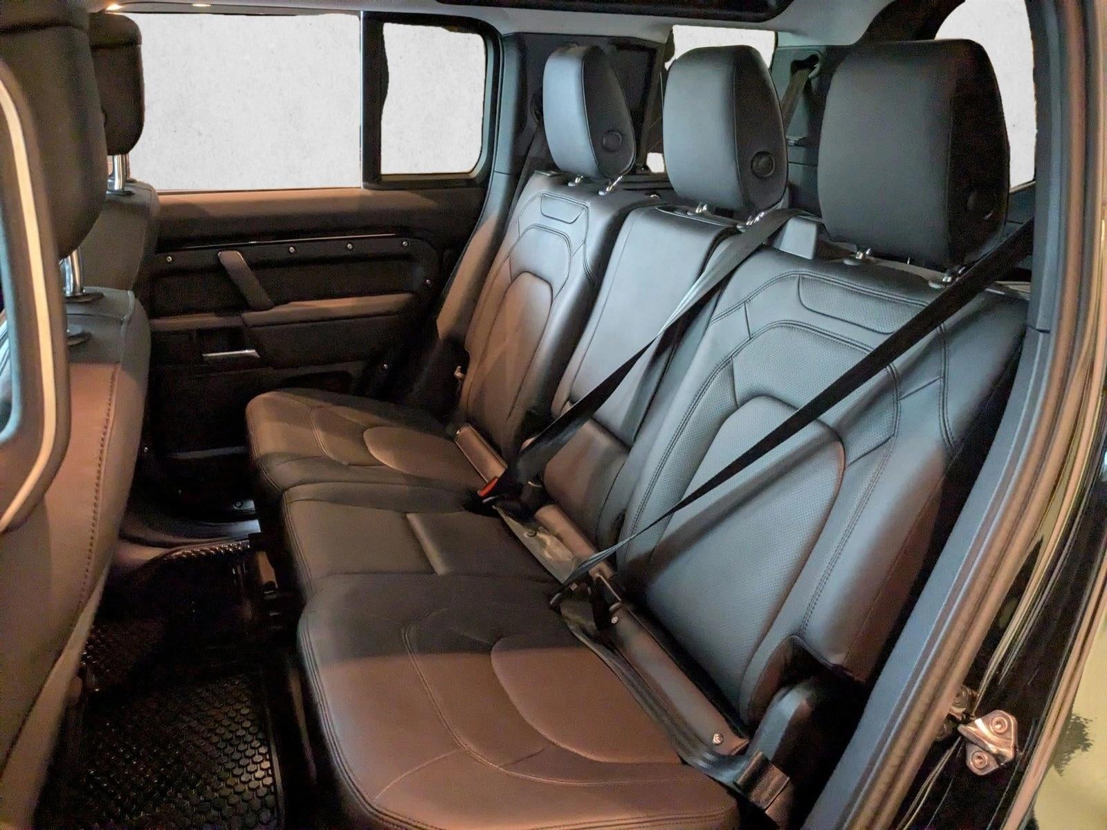 2025 Land Rover Defender 110 P300 S