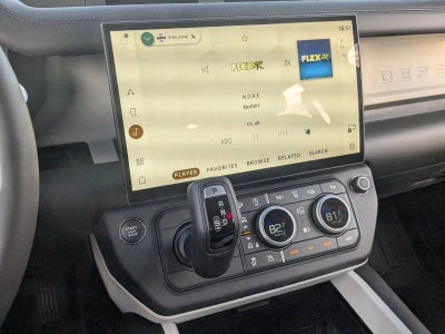 2026 Land Rover Defender 110 P300 S