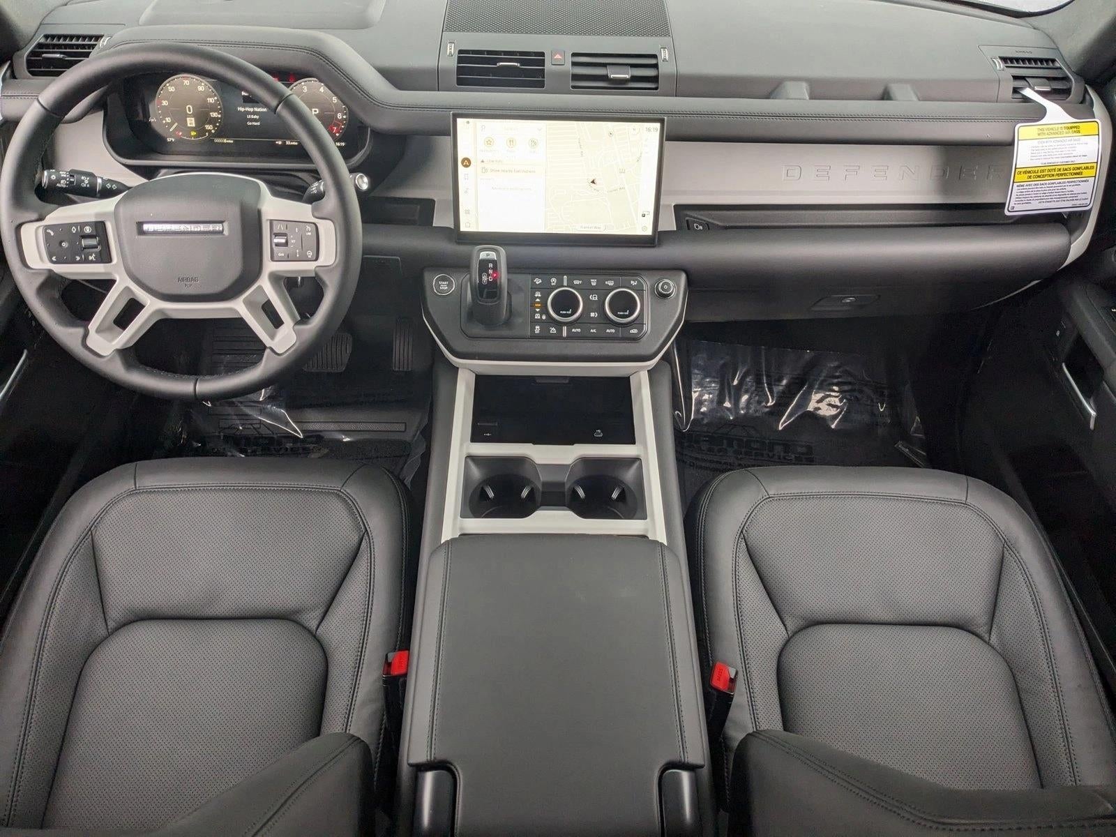 2025 Land Rover Defender 130 P400 S