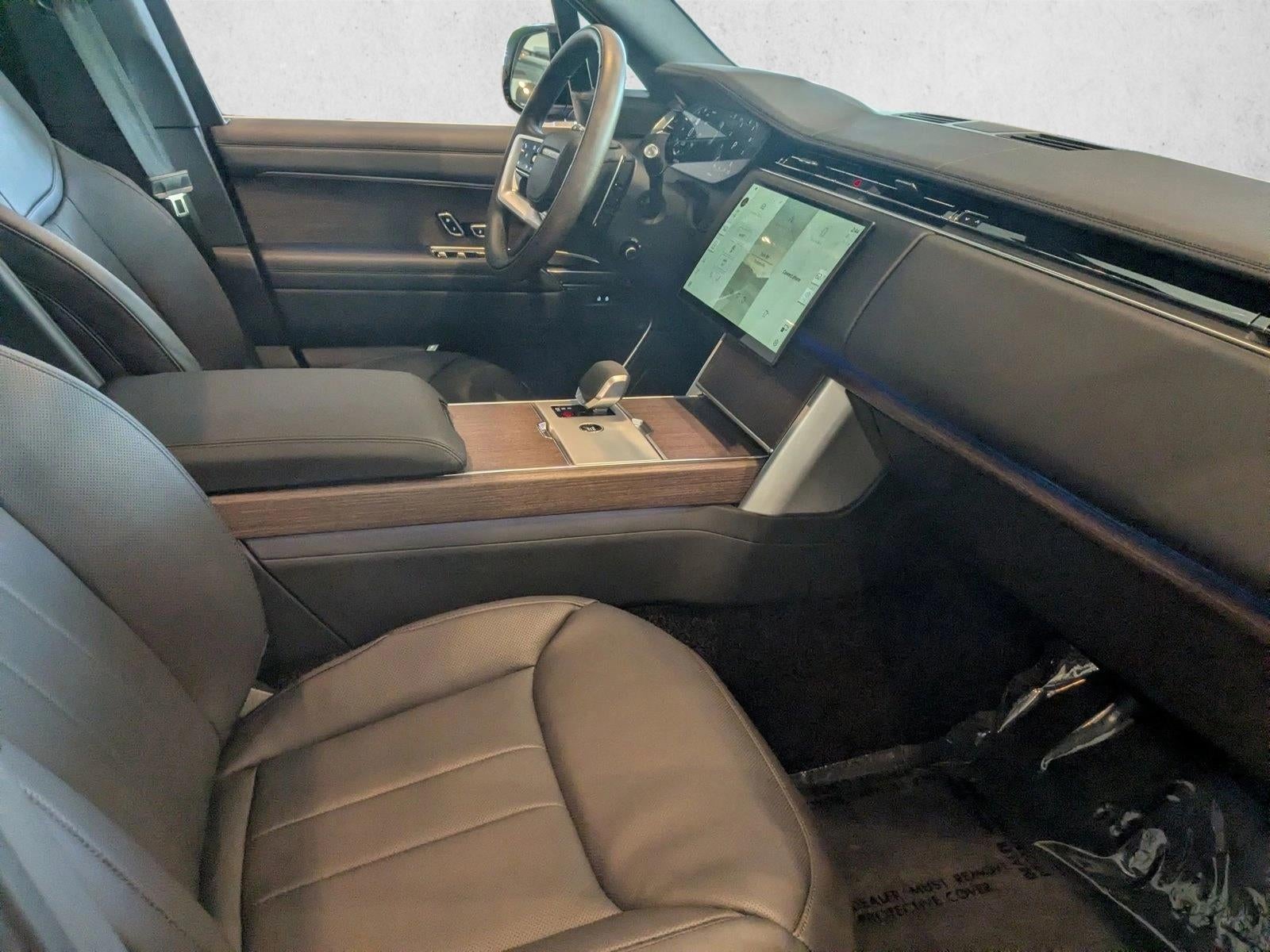 2026 Land Rover Range Rover P530 SE SWB