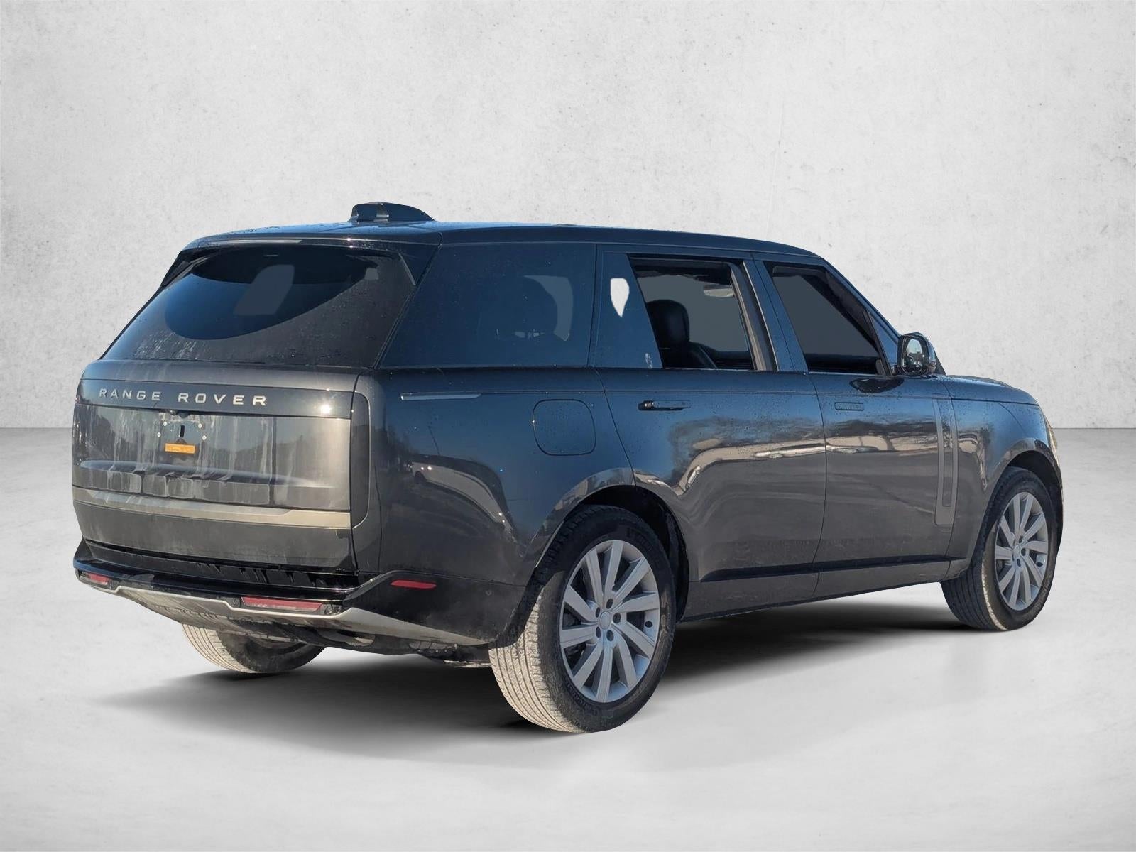 2024 Land Rover Range Rover P400 SE LWB 7 Seat