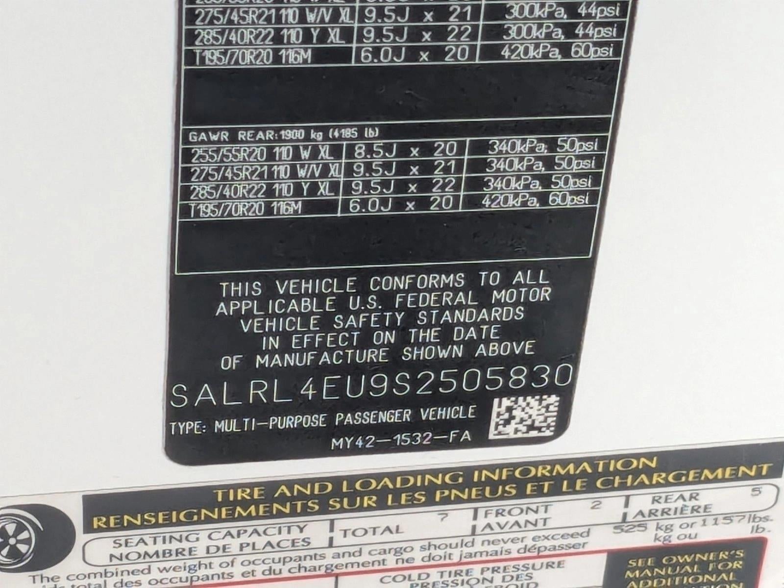 2025 Land Rover Discovery P360 Dynamic SE