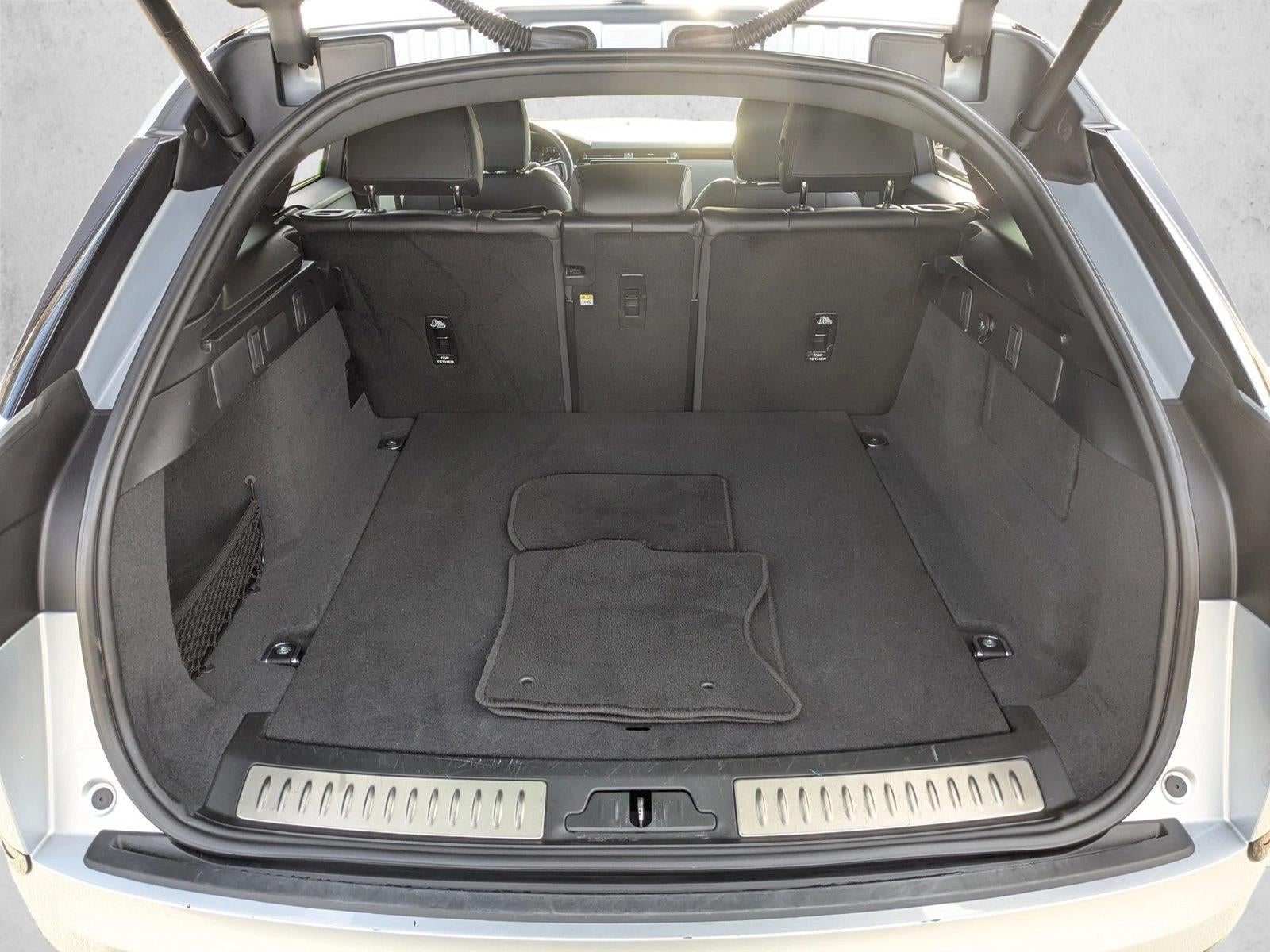 2025 Land Rover Range Rover Velar P250 Dynamic SE