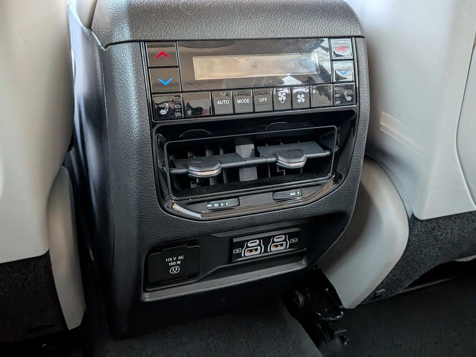 2022 Jeep Grand Cherokee Summit 4x4