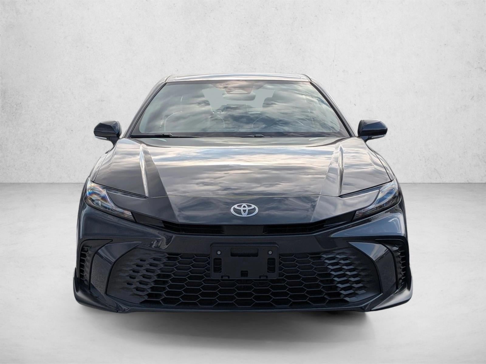 2025 Toyota Camry SE (Natl)