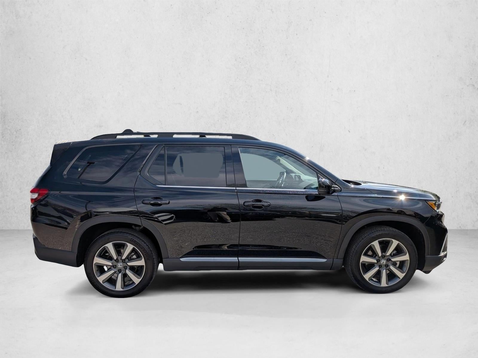 2025 Honda Pilot Touring AWD