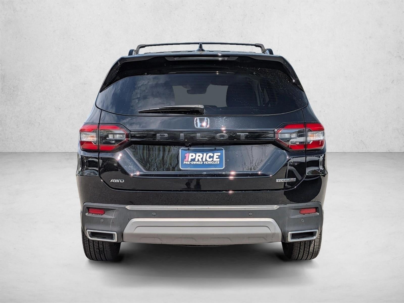 2025 Honda Pilot Touring AWD