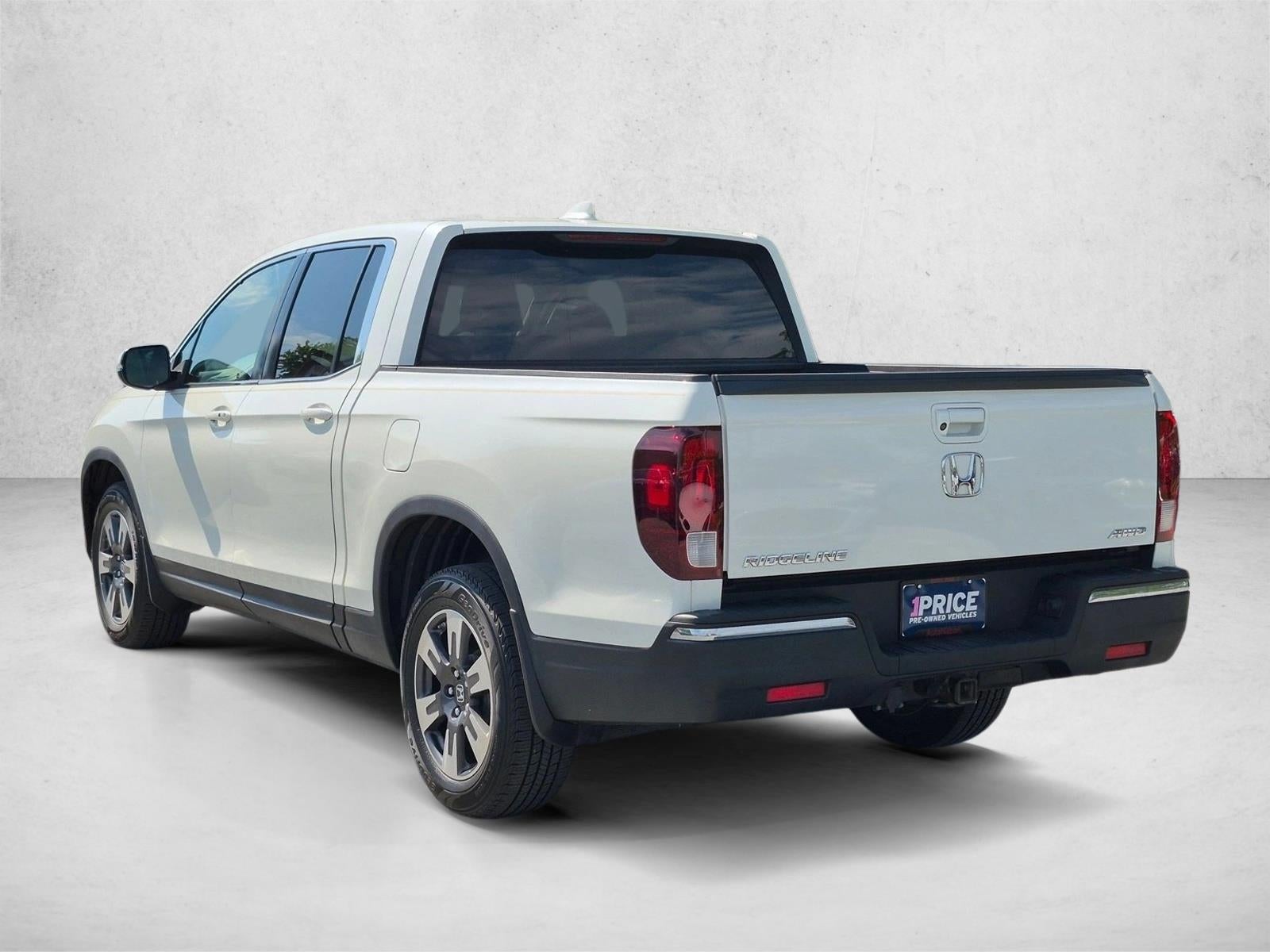 2017 Honda Ridgeline RTL-T 4x4 Crew Cab 5.3' Bed