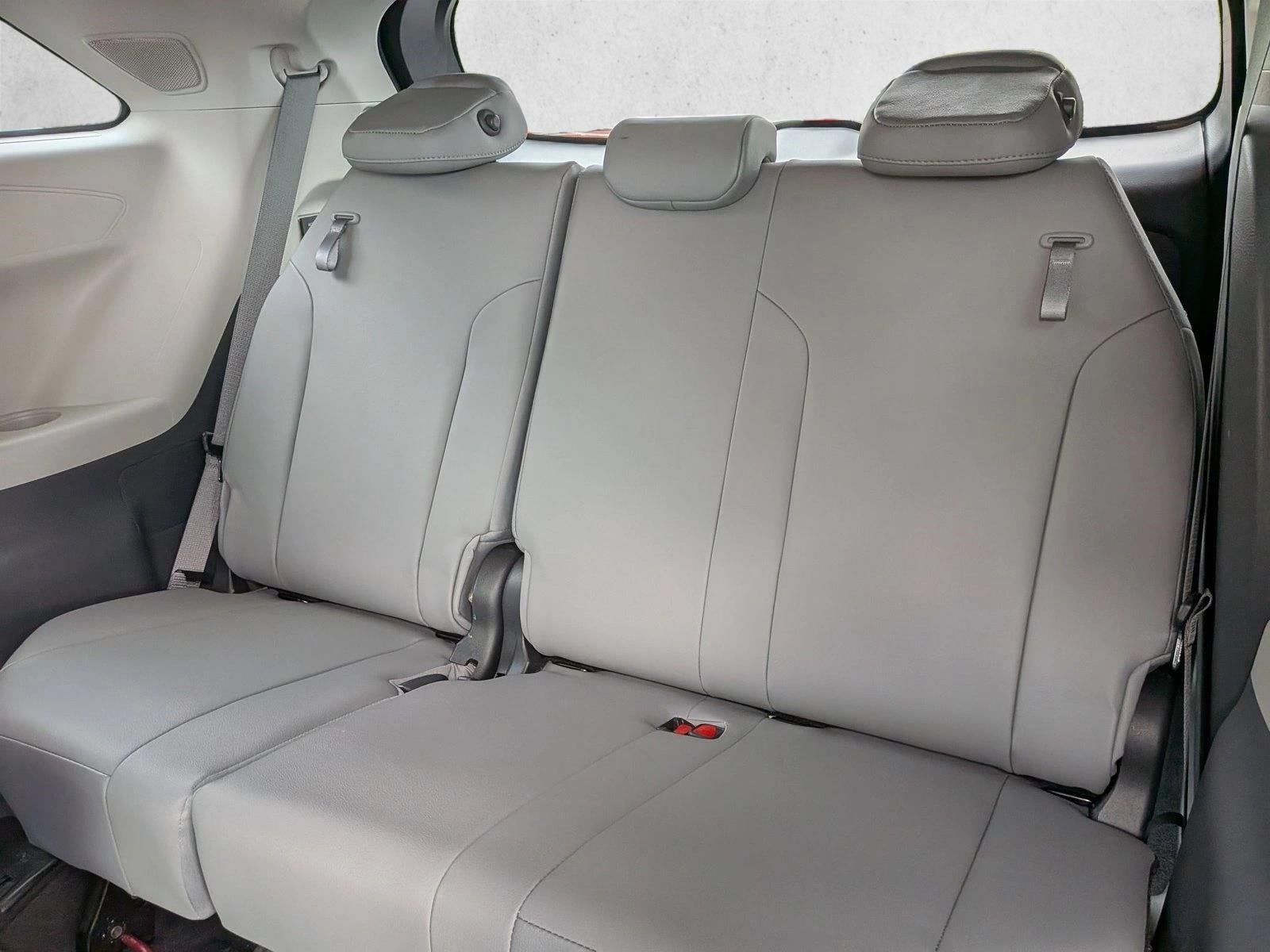 2022 Toyota Sienna XLE AWD 7-Passenger (Natl)