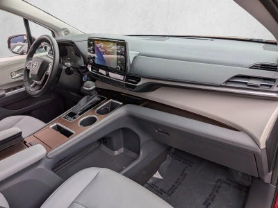 2022 Toyota Sienna XLE AWD 7-Passenger (Natl)