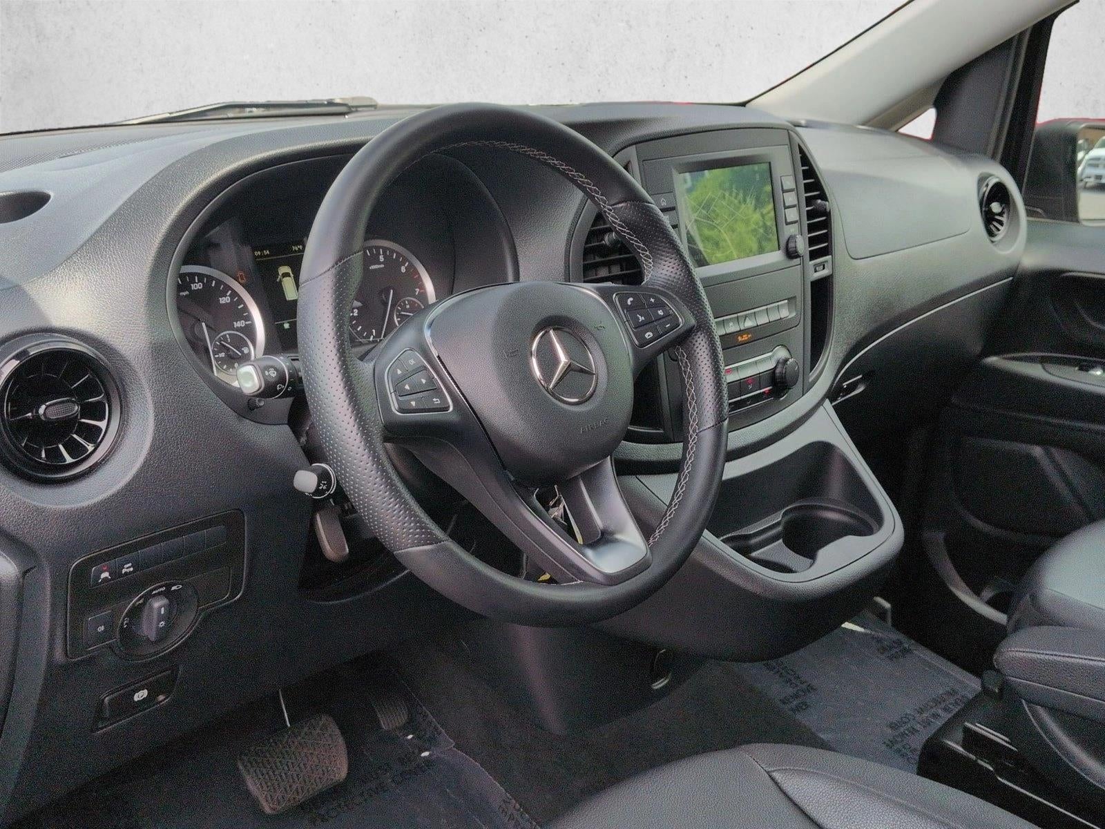 2023 Mercedes-Benz Metris Passenger Van Standard Roof 126" Wheelbase