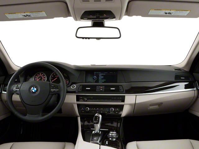 2011 BMW 550i Sedan