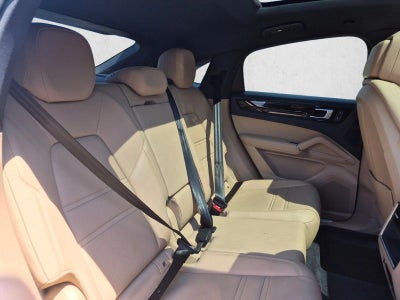 2023 Porsche Cayenne Coupe AWD