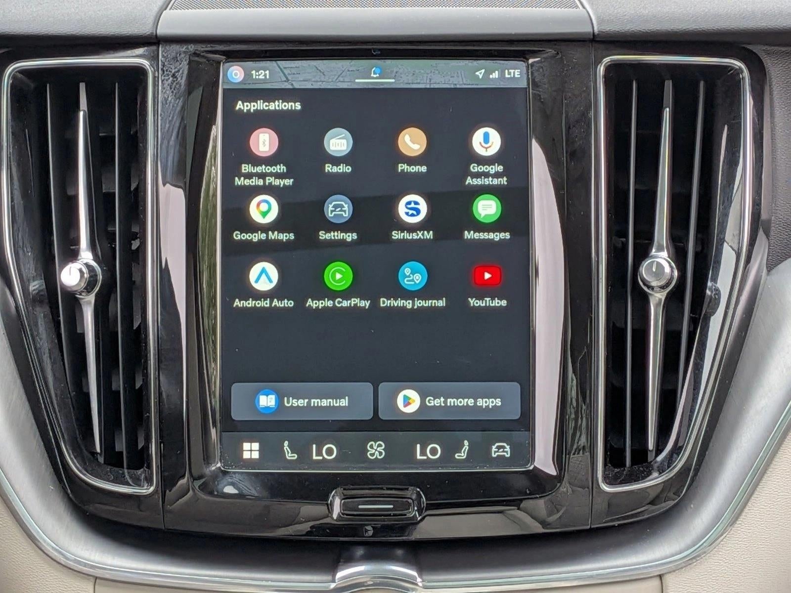 2022 Volvo XC60 B5 AWD Momentum