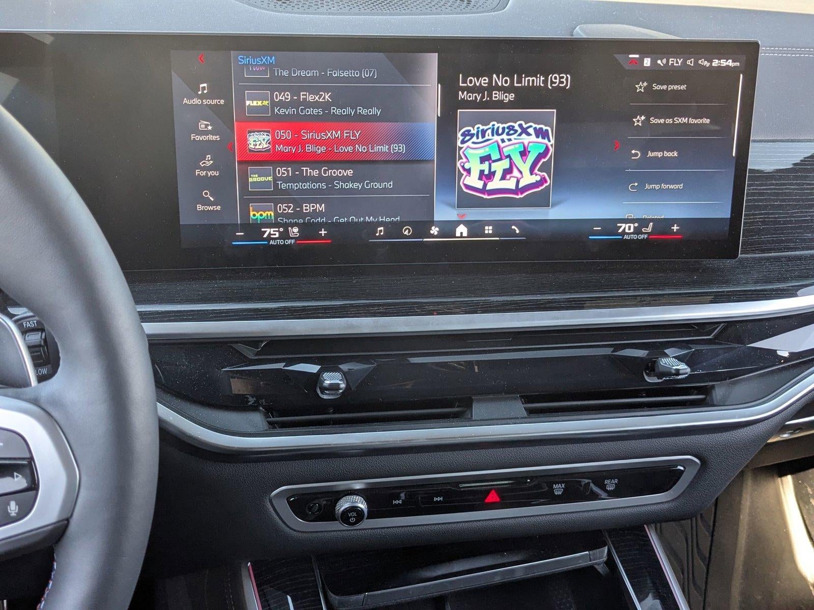 2025 BMW X5 M60i Sports Activity Vehicle