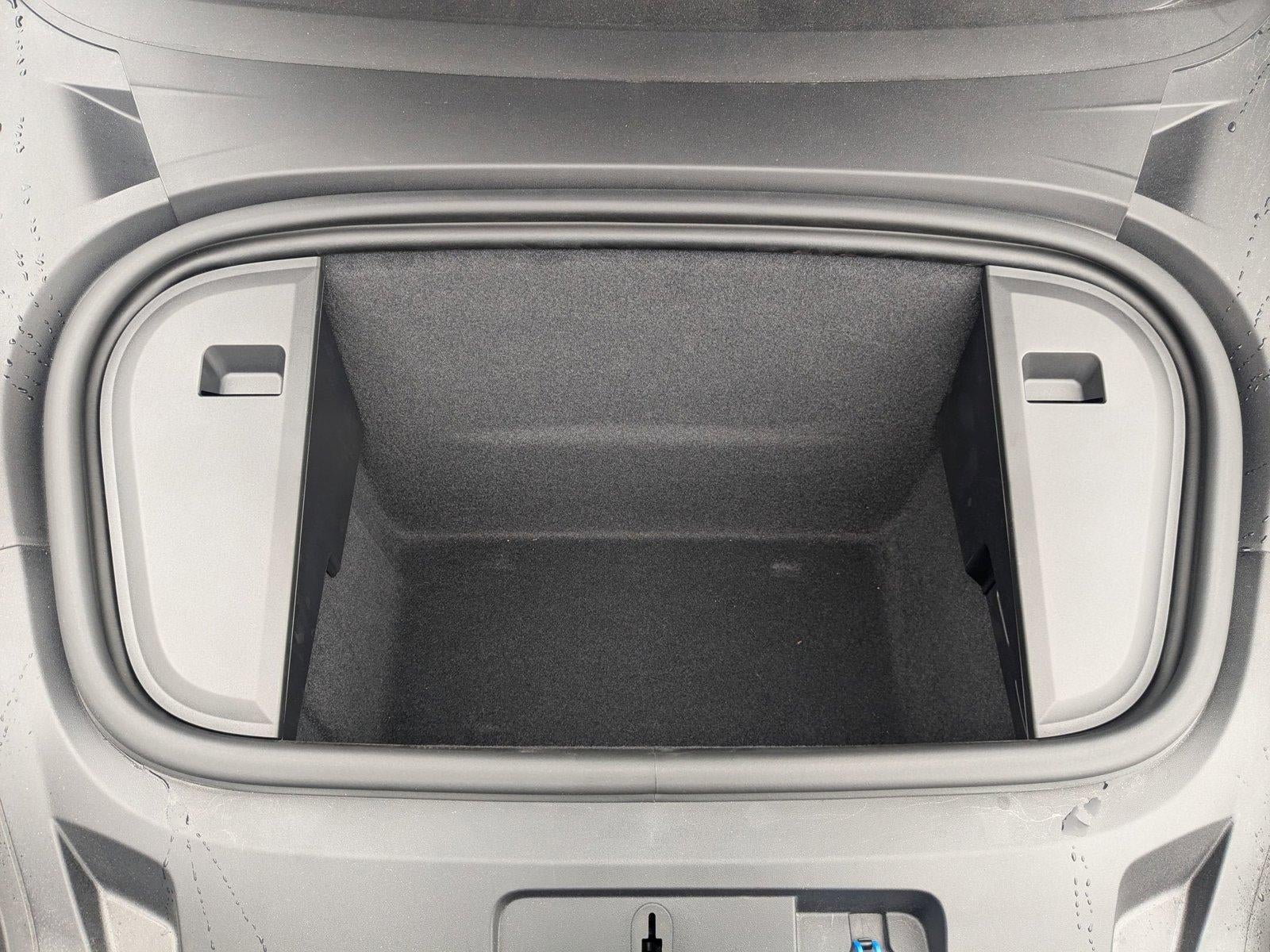 2025 Porsche Taycan RWD