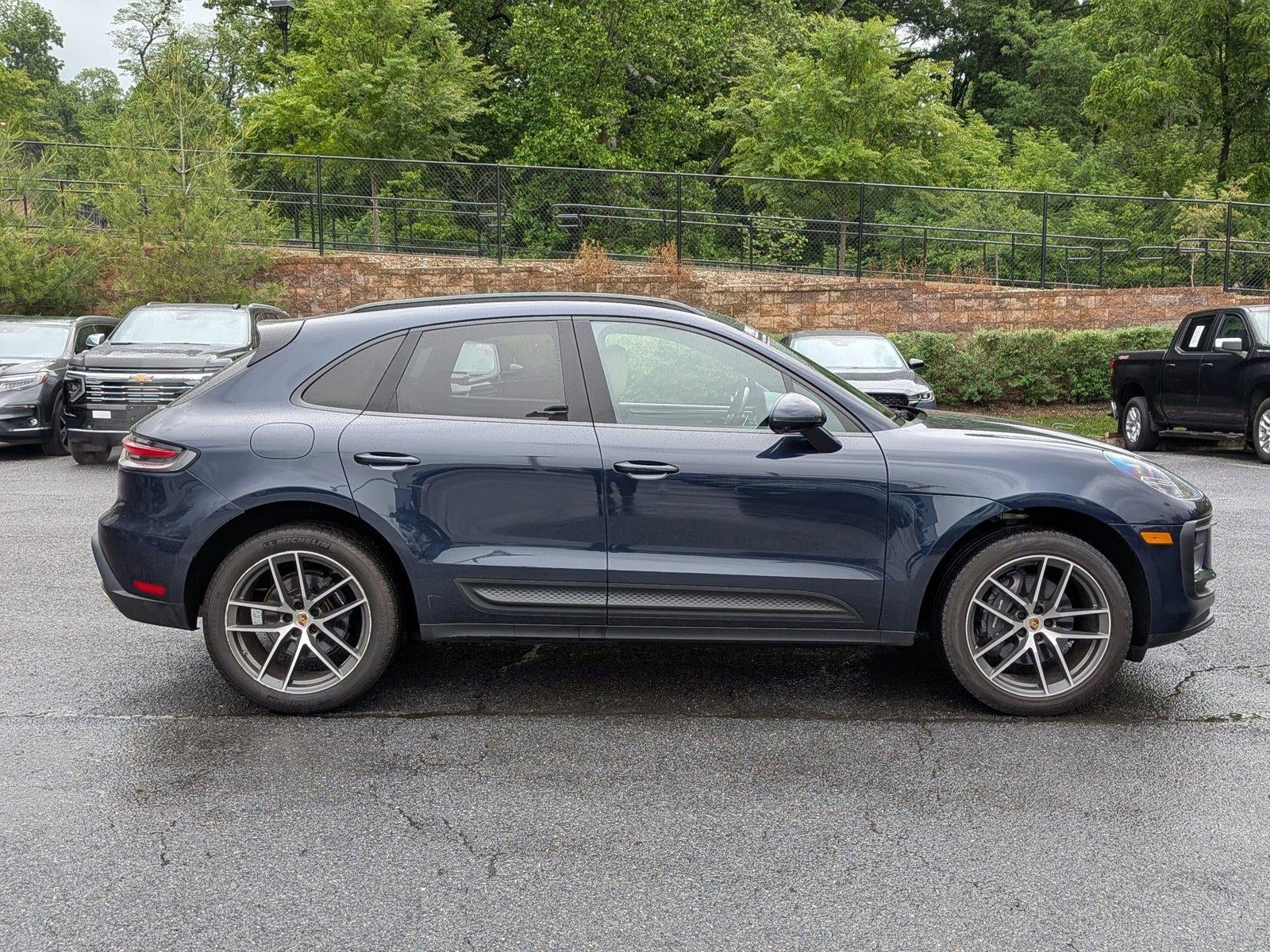 2023 Porsche Macan AWD