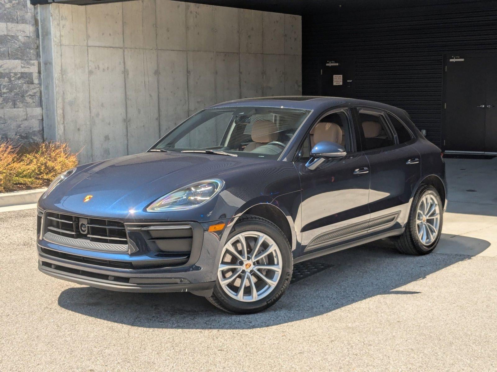 2023 Porsche Macan AWD