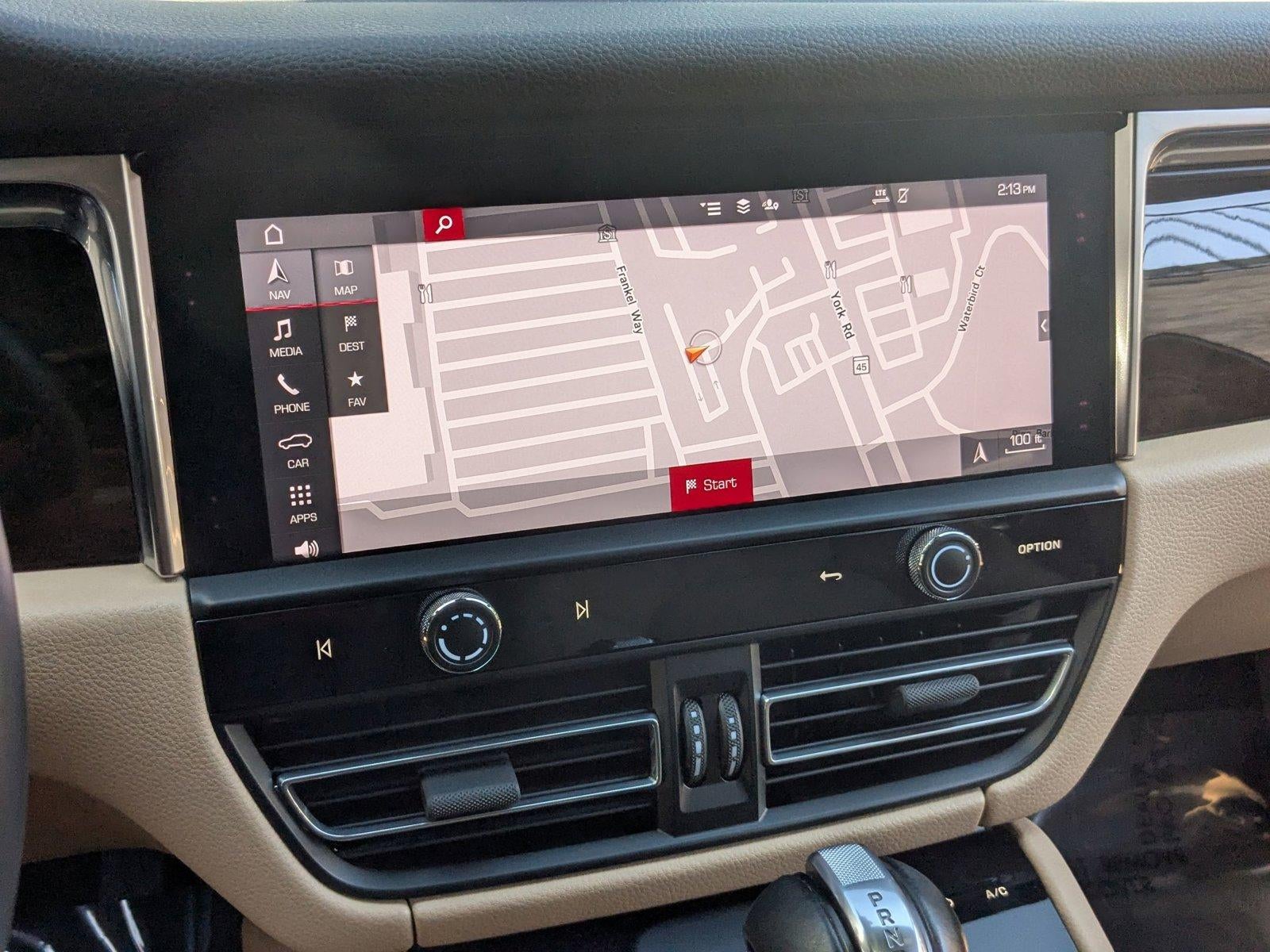 2023 Porsche Macan AWD
