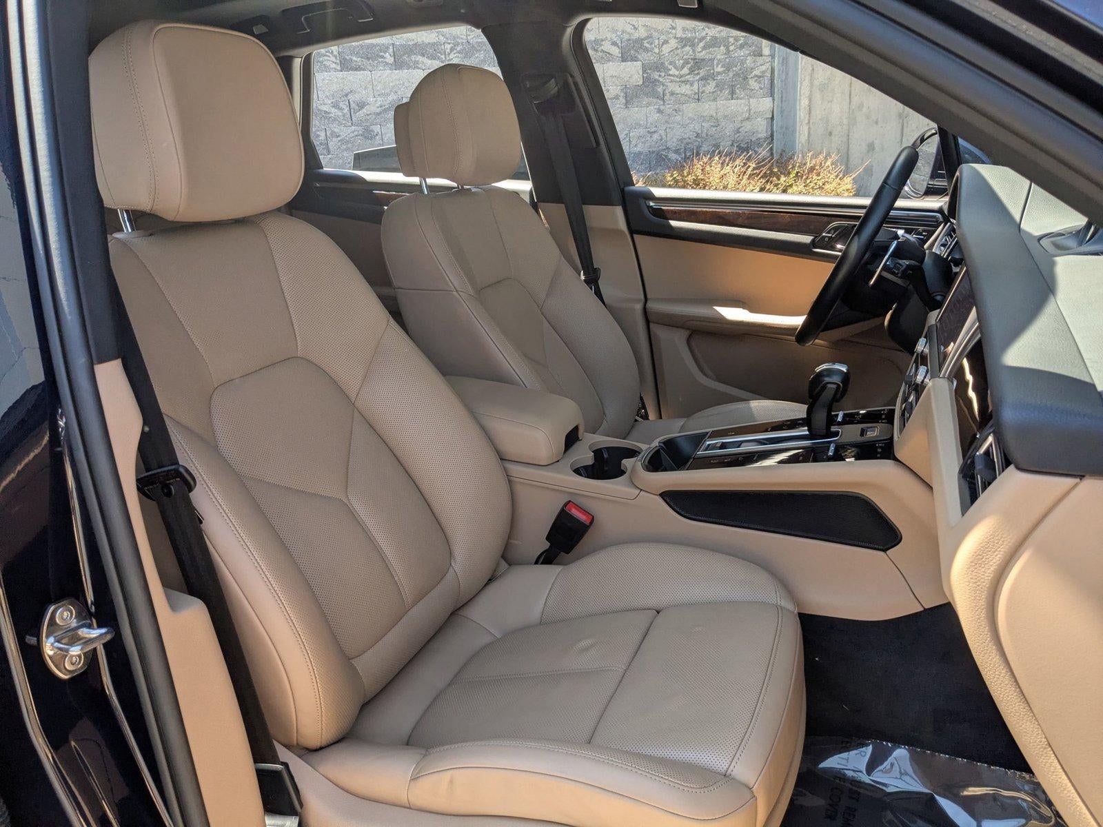 2023 Porsche Macan AWD