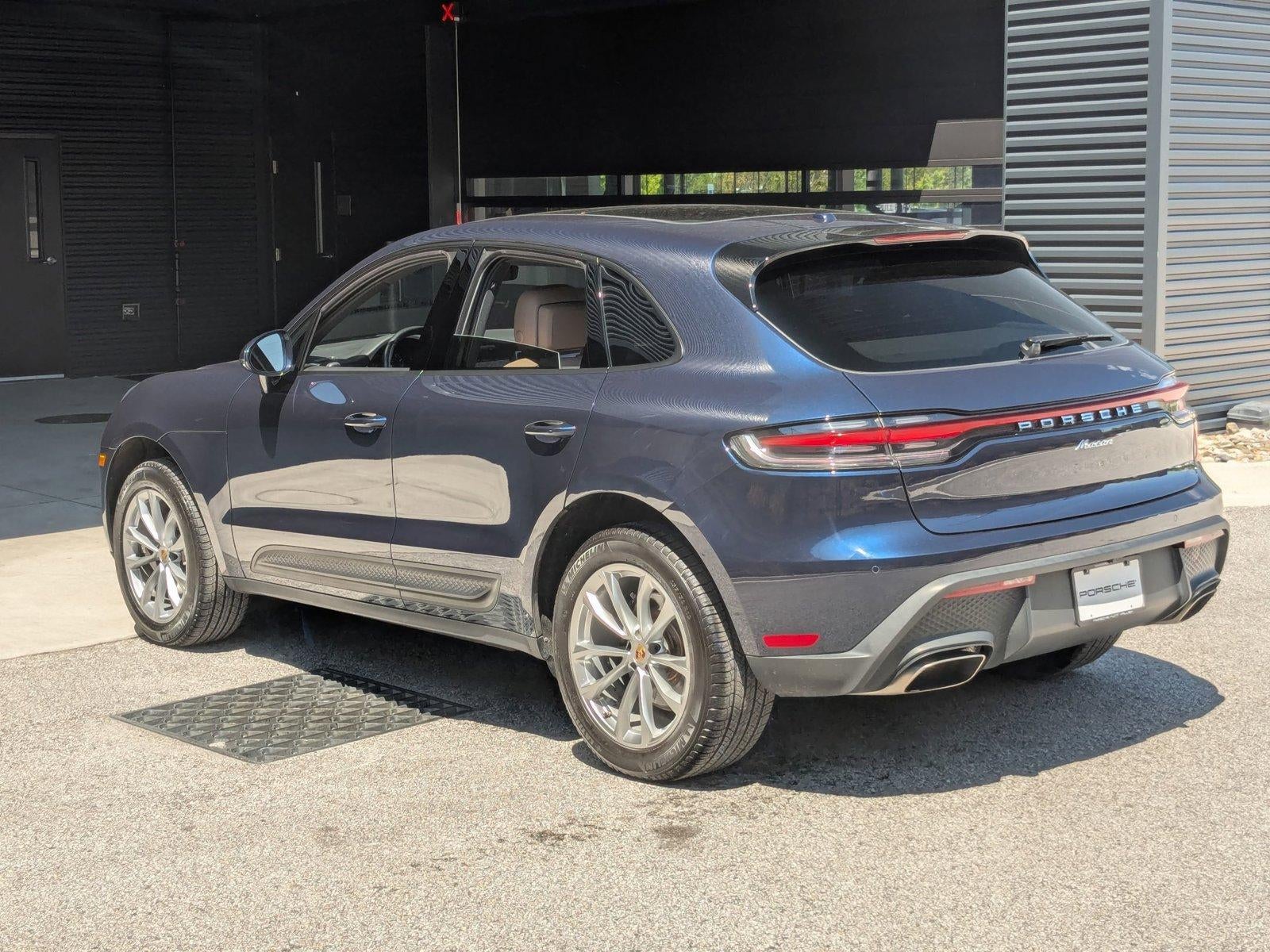2023 Porsche Macan AWD