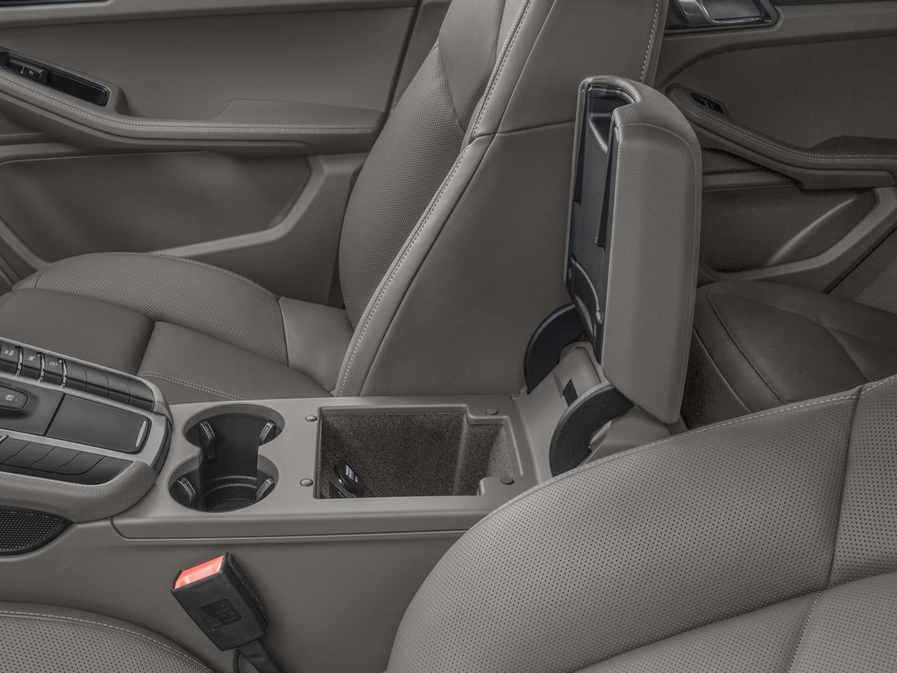 2018 Porsche Macan AWD