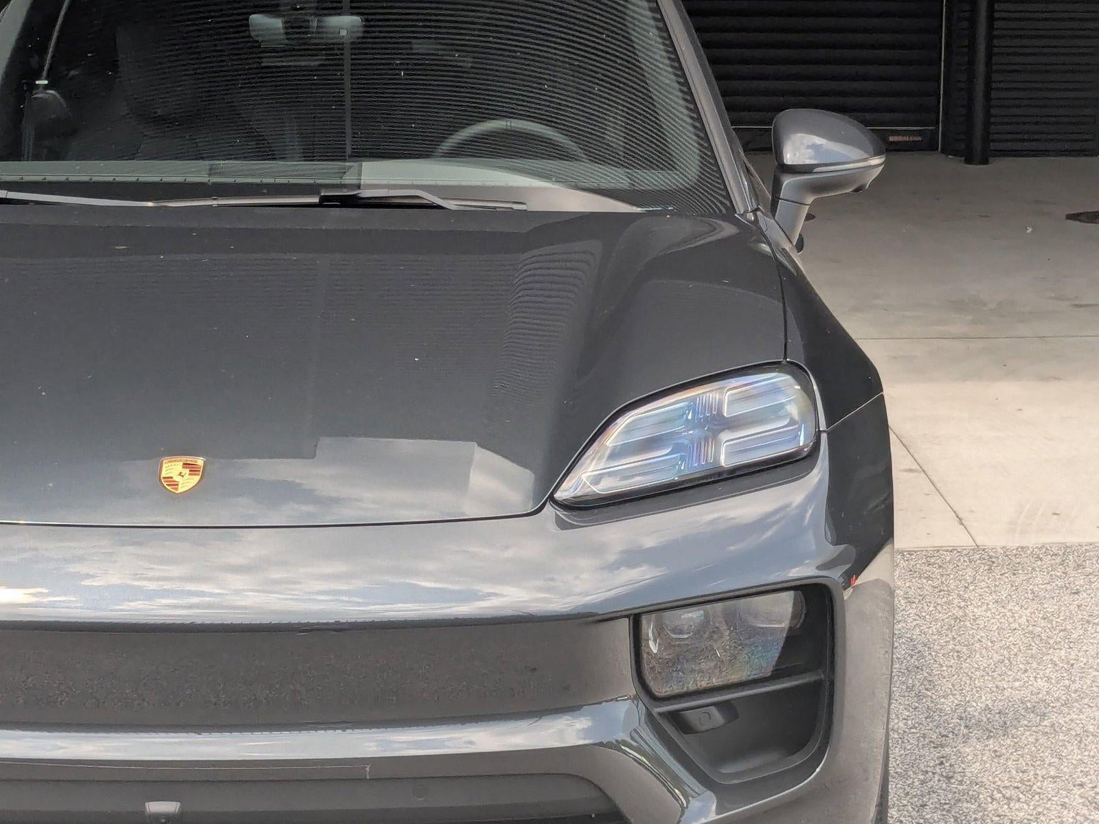 2025 Porsche Macan Electric 4 AWD