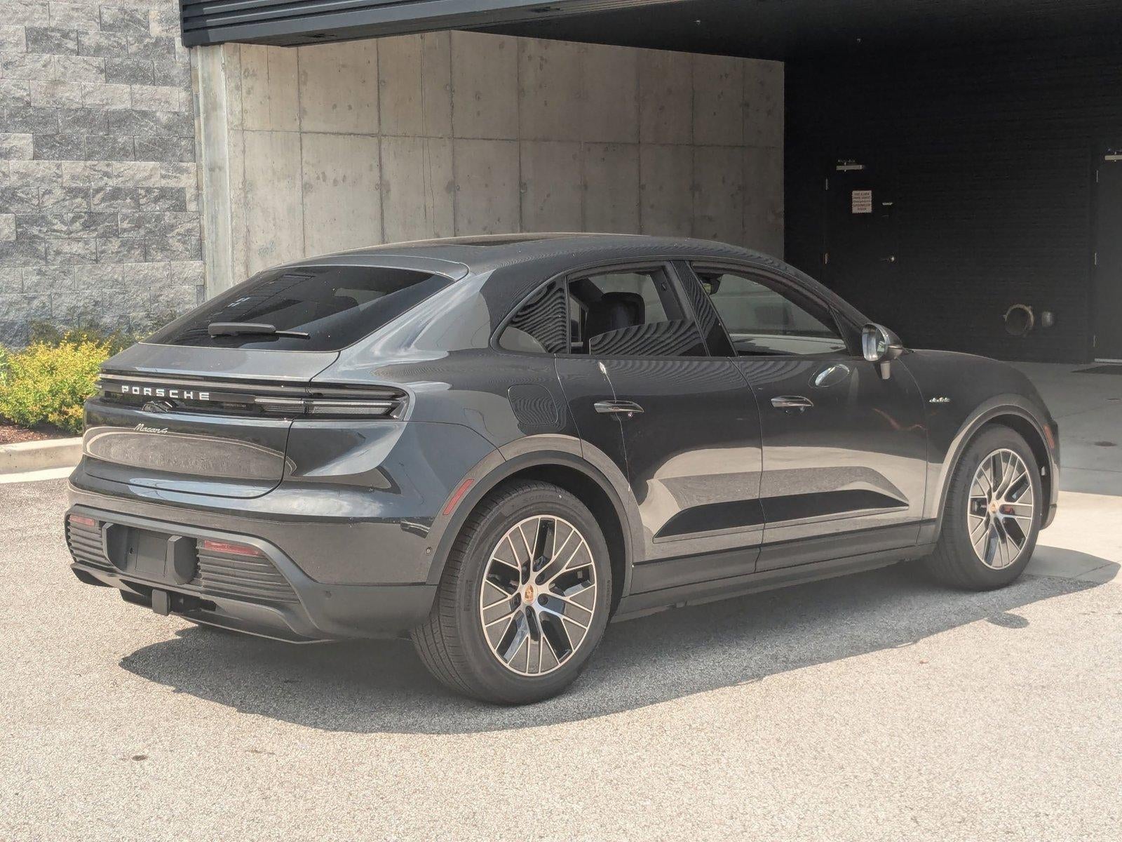 2025 Porsche Macan Electric 4 AWD